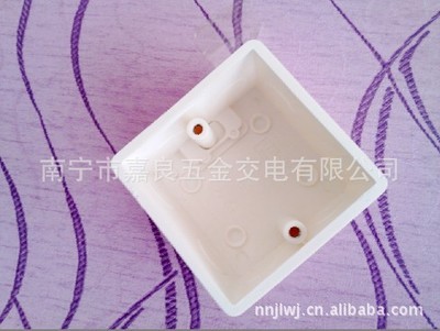 優質單雙86型接線盒 | 南寧市塑料建材供應與商務信息咨詢